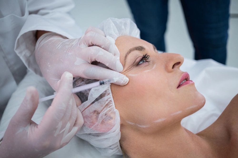 What is a Thread Lift and How Does it Compare to Other Facial Rejuvenation Procedures?