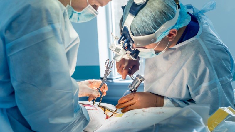 Comparing Open Surgery vs. Minimally Invasive Spinal Procedures